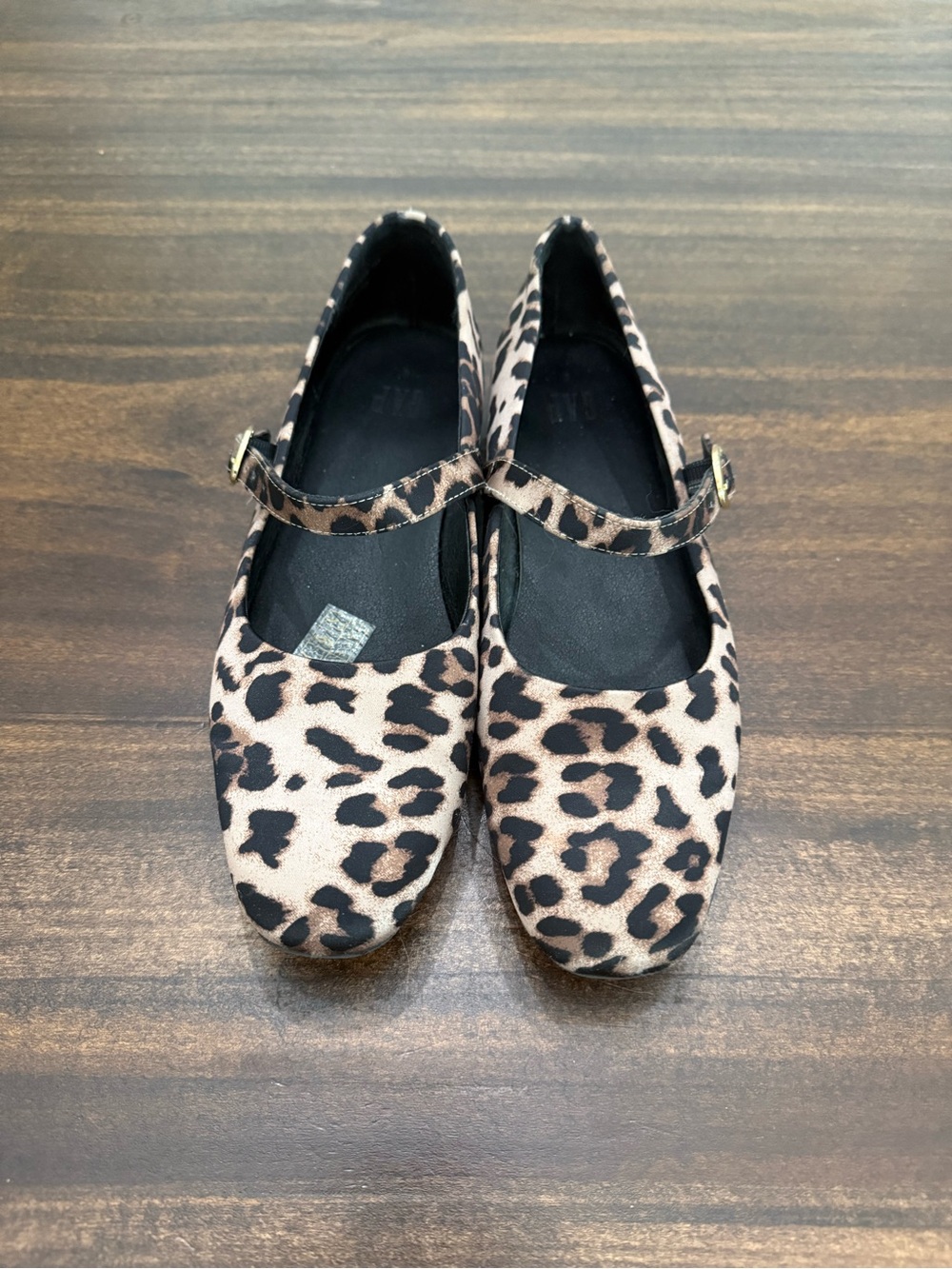 GAP Leopard Print Mary Jane Flats in Tan and Black - Picture 1 of 10